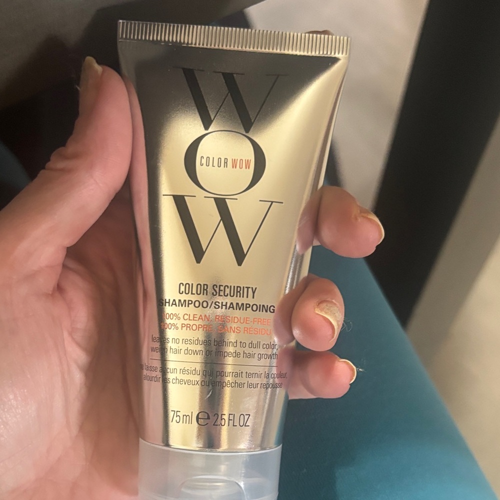 Color Wowcolor security  Shampoo 25floZ brand new never used make an offer today